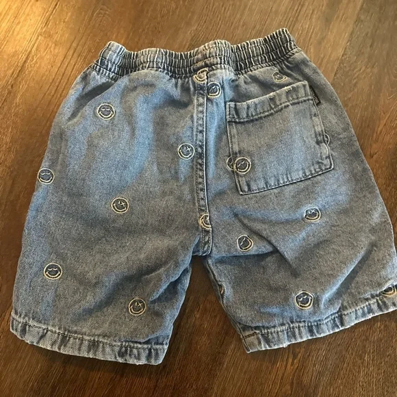 Zara Boys Smileyworld Denim Shorts - Picture 3 of 6